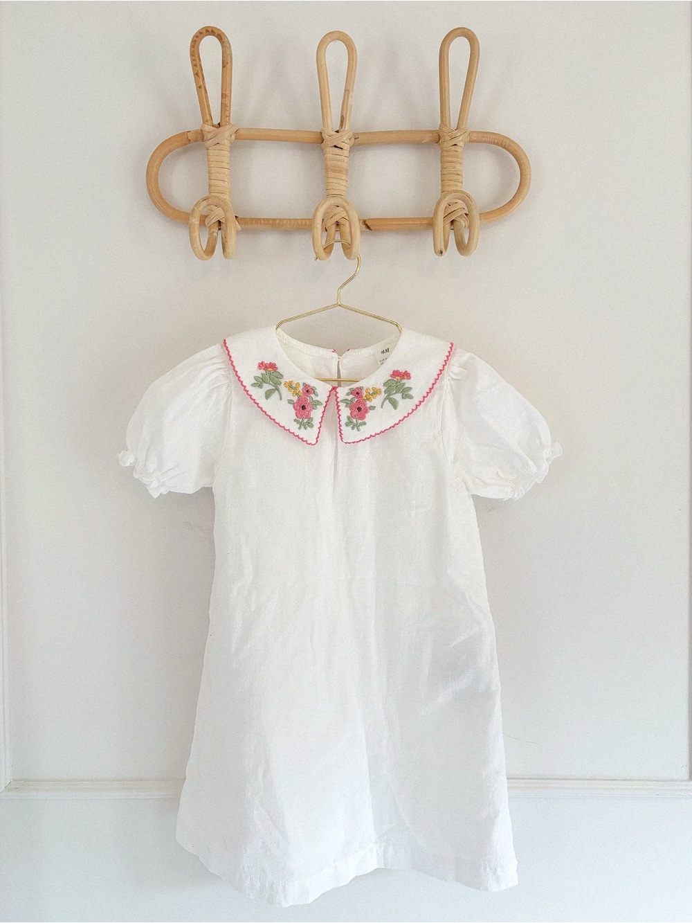 H&M White Dress with Pink Floral Embroidered Collar